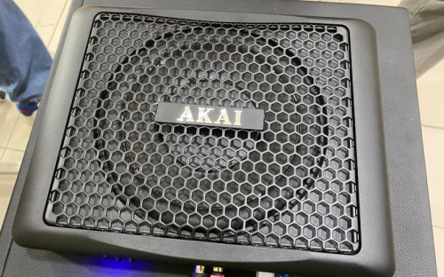 Bass Menggelegar di Bawah Jok Mobil, AKAI Suguhkan Subwoofer Harga Sejutaan
