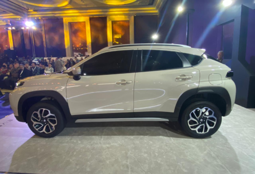 Suzuki , Suzuki Fronx, Bedah Suzuki Fronx, Dua Pilihan Mesin dan Transmisi, Fitur ADAS Komplet, Paling Mahal Rp 321,9 Juta