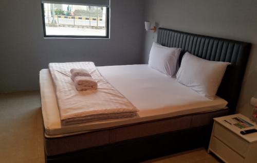 Intip Kamar Swiss-belexpress KM 379A, Hotel Rest Area Tol dengan Sistem Bayar Fleksibel