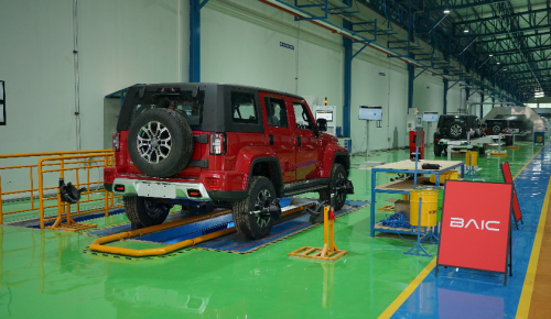BAIC, Tok, Harga BAIC BJ40 Plus Turun Rp 90 Juta Berkat Rakitan Lokal, Cek Spesifikasi Lengkapnya
