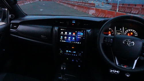 SUV Premium 4WD Memanas, Ada Jaecoo J8 AWD, Mitsubishi Pajero Sport 4x4 dan Toyota Fortuner 4x4, Mana Lebih Oke di Medan Off-road?