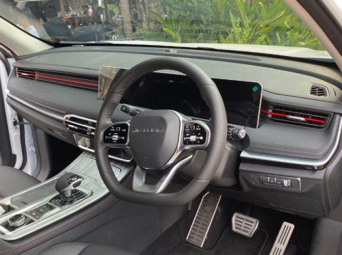 Catat Tanggalnya, Beli Jetour Dashing dan X70 Plus Gratis Jasa dan Suku Cadang 3 Tahun, Gratis Bensin 1.000 Liter