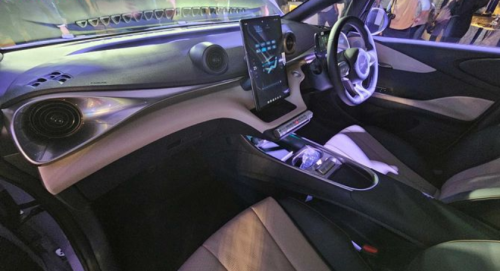 Wuling, BYD, BYD Dolphin, KOMPARASI: GWM ORA 03, Wuling Cloud EV dan BYD Dolphin, Mana Paling Oke Buat Aktivitas Harian?