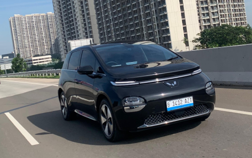 KOMPARASI: GWM ORA 03, Wuling Cloud EV dan BYD Dolphin, Mana Paling Oke Buat Aktivitas Harian?