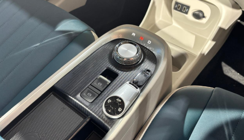 KOMPARASI: GWM ORA 03, Wuling Cloud EV dan BYD Dolphin, Mana Paling Oke Buat Aktivitas Harian?