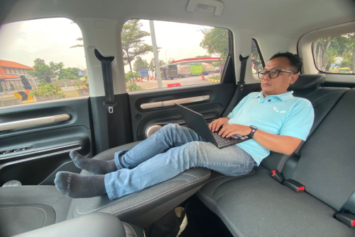 Cerita Makan Siang di Empal Gentong Cirebon dengan Wuling Cloud EV, Butuh Biaya Listrik Segini Aja