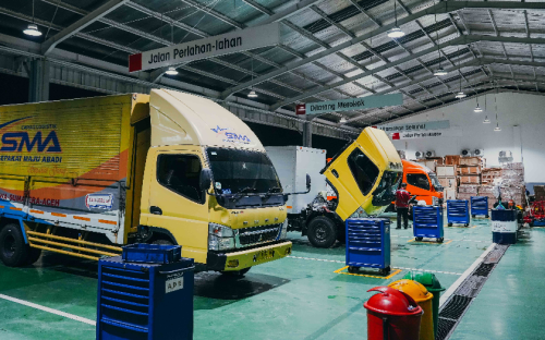 Mitsubishi, Mitsubishi Fuso Buka Bengkel Siaga 24 Jam, Truk Rusak Tengah Malam Bukan Masalah Lagi