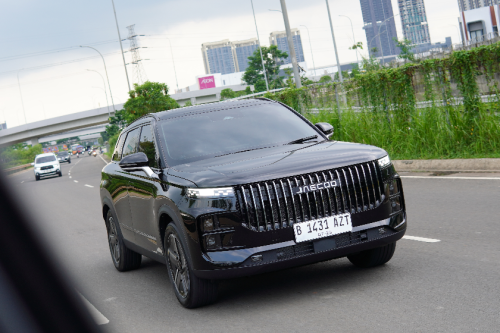 Perbedaan Jaecoo J7 SHS dan J7 AWD, Pilih Efisiensi Bahan Bakar atau Jago Off-road?