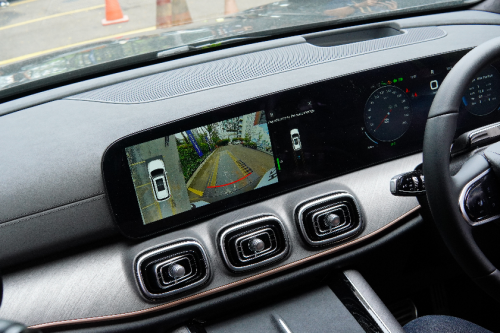 Perbedaan Jaecoo J7 SHS dan J7 AWD, Pilih Efisiensi Bahan Bakar atau Jago Off-road?