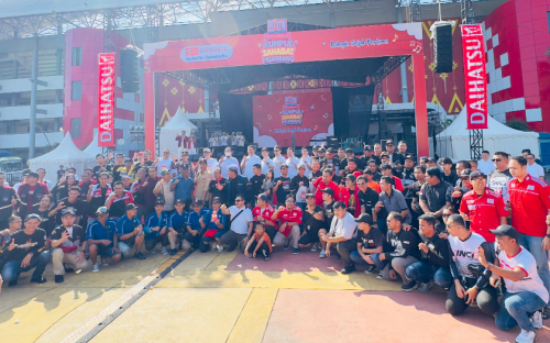 Daihatsu, Pecah, Ribuan Warga Palembang Banjiri Daihatsu Kumpul Sahabat