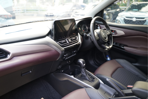 Kenali Lebih Dekat Fitur Suzuki Fronx buat Liburan, Bikin Perjalanan Semakin Nyaman dan Seru