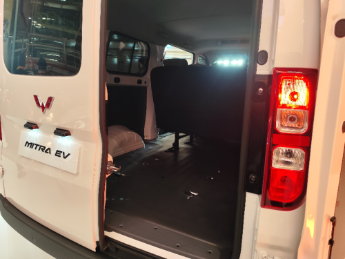 Wuling, Wuling Motors Luncurkan Mitra EV, Mobil Listrik Niaga Pertama, Harga Mulai Rp 299 Jutaan