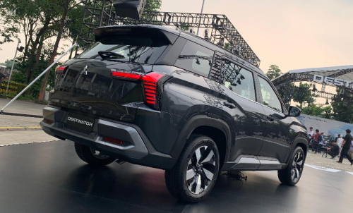 Mitsubishi, Mitsubishi Destinator, Mitsubishi Destinator Sabet Dua Penghargaan di Forwot Car of the Year 2025