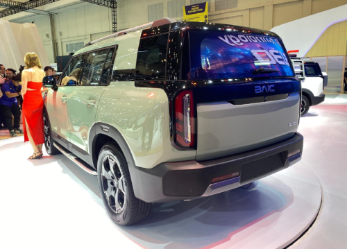 Cuma di GIIAS 2025, Pesan BAIC BJ30 Hybrid AWD Dapat Potongan Harga Rp 30 Juta