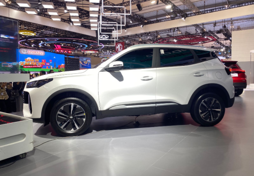 Waspada, Chery Tiggo Cross CSH Hybrid Dibanderol Hanya Rp 319,8 Juta di GIIAS 2025, Ini Keunggulannya