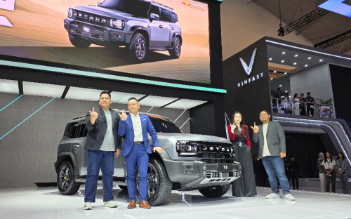 Di GIIAS 2025 Jetour Perkenalkan T2 Setir Kanan Pertamanya di Dunia, Sorot Lampunya Bisa Sampai 200 Meter