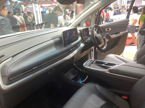 Pilihan MPV Listrik Premium, Ada Denza D9, Mifa 9 dan Xpeng X9, Ini Bedanya Bos!