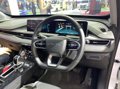 Komparasi Daihatsu Rocky e-Smart Hybrid vs Chery Tiggo Cross CSH, Siapa Paling irit Bahan Bakar?