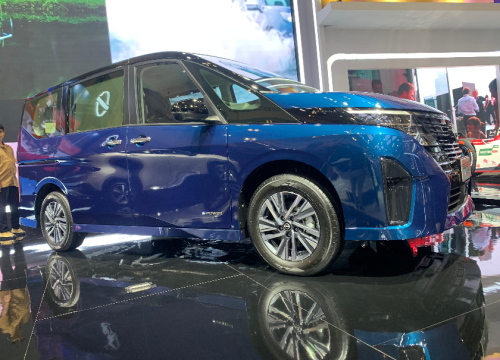 Nissan, Nissan Serena, Honda e, Honda, Adu Spesifikasi Van Hybrid : All New Nissan Serena e-Power vs Honda Step WGN e:HEV