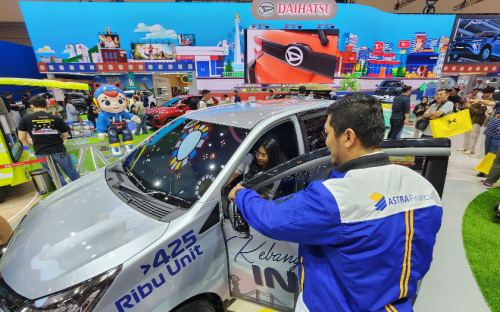 Daihatsu, Daihatsu Sigra, Cicilan Daihatsu Sigra Rp 3 Jutaan, Ini Simulasi Kredit Astra Financial di GIIAS 2025