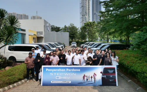 Honda, Honda e, 20 Pemilik Honda Step WGN e:HEV Senyum Lebar, Mobil Sudah Diterima di GIIAS 2025