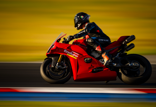 Galeri Foto: Keseruan 5 Pembalap Muda Indonesia Jalani Summer Camp di Markas Legenda MotoGP Valentino Rossi