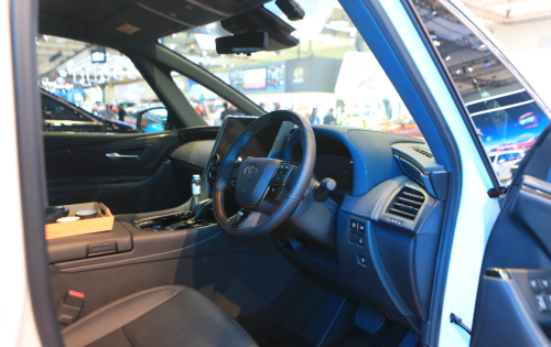 Punya Duit 1 Miliar, Pilih Kia Carnival HEV atau Toyota Alphard HEV, Begini Spek dan Harganya