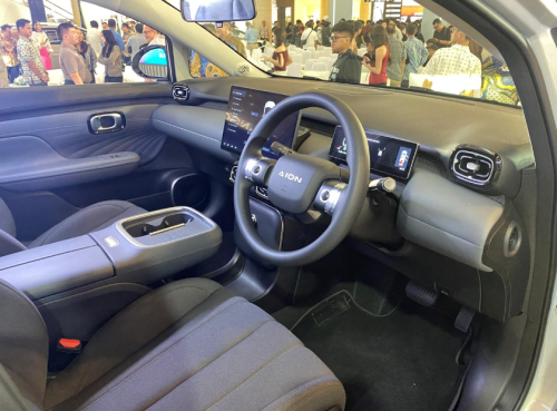 Pemilik AION UT Full Senyum, Akhir Oktober Sudah Masuk Garasi Rumah, Plus Garansi Baterai Seumur Hidup