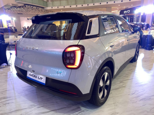Pemilik AION UT Full Senyum, Akhir Oktober Sudah Masuk Garasi Rumah, Plus Garansi Baterai Seumur Hidup