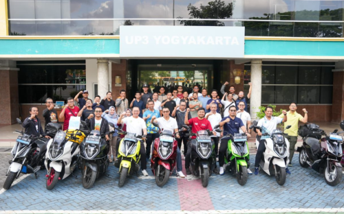 Alva Owner Club Tuntaskan Touring 1.170 Km, Ajak Berkendara Nol Emisi Naik Motor Listrik