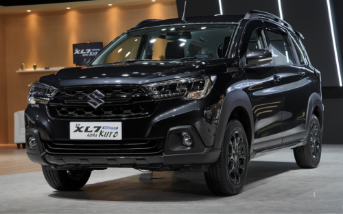 Suzuki , Suzuki New XL7 Hybrid Alpha Kuro, Mobil Keluarga Indonesia yang Value for Money