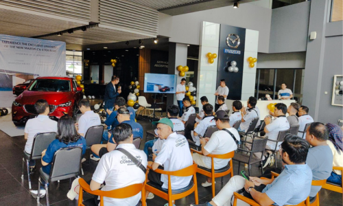 Mazda, Mazda CX-3, Hari Pelanggan Nasional, Mazda Indonesia Perkenalkan New Mazda CX-3 Serentak di Seluruh Dealer