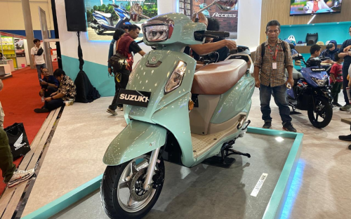 Suzuki , Suzuki Access 125 Resmi Diluncurkan di IMOS 2025, Skutik Retro Pas Buat Kaum Urban Pengin Tampil Beda