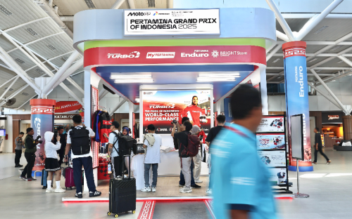 MotoGP, Tiba di Bandara Lombok Praya, Langsung Temukan Merchandise dan Atmosfer MotoGP
