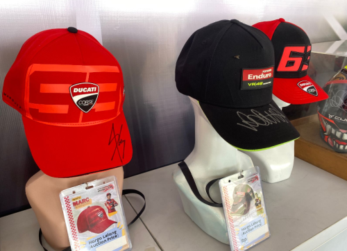 Marc Marquez, Marquez, Lelang Helm Tanda Tangan Rossi dan Marc Marquez, Harga Buka Mulai Rp 7 Juta