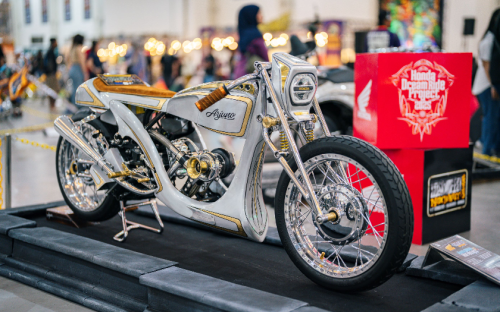 Motor Honda Vulla Hendrata Mejeng di Ajang Mooneyes Yokohama Hot Road Custom Show 2025