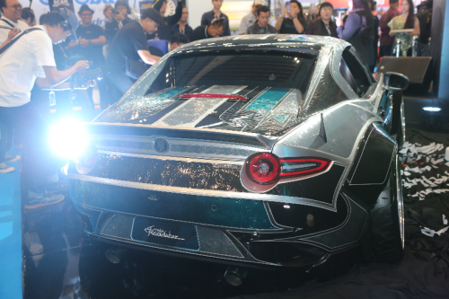Mazda, Gokil, Budaya Toraja Roadster Dilukis Tekstur dan Relief Disekujur Bodi Mazda MX-5