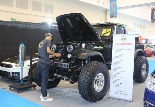 Deretan Mobil Modifikasi Gokil IMX 2025, Starlet Rafi Ahmad, Gran Max Komeng Sampai Angkot Praz