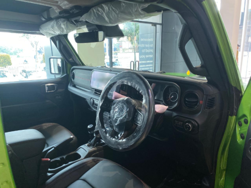 Jeep, Jeep Gladiator, Jip Double Cabin New Jeep Gladiator Resmi Dijual, Harganya Lebih Dari Rp 2 Miliar