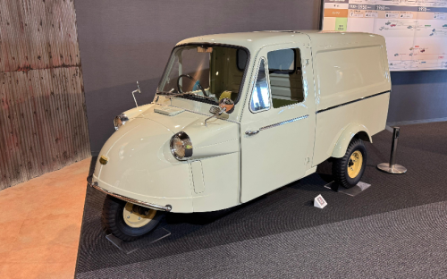Daihatsu, Wihh, Ada Bemo di Museum Daihatsu di Osaka Jepang, Angkutan Lincah Selap-selip di Ibu Kota Jakarta