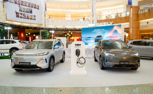Geely, Dibanderol Nyaris Rp 500 Juta, Geely Starray EM-i Satu Kali Isi Bensin Bisa Tempuh 1.000 Km