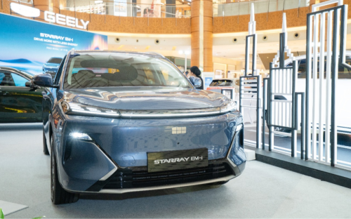 Geely, Dibanderol Nyaris Rp 500 Juta, Geely Starray EM-i Satu Kali Isi Bensin Bisa Tempuh 1.000 Km