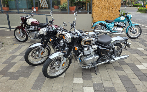 Toyota, Seharga Toyota Agya GR Sport, Begini Rasa Berkendara Royal Enfield Classic 650 Twin