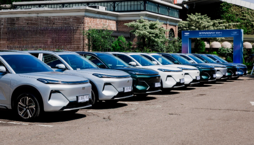Geely, Geely Serahkan Starray EM-i Rakitan Lokal ke Para Pemilik Pertama, SUV PHEV dengan Fitur Melimpah