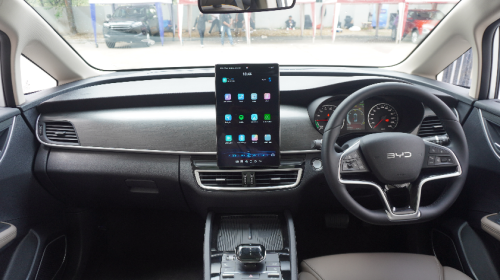 Wuling, BYD, HOT, Wuling Darion EV Cuma Beda Rp 7 Juta dari BYD M6, Ini Beda Spek dan Fiturnya
