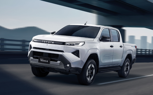 Toyota, Toyota Rilis Hilux EV, Double Cabin Listrik Pertama Bisa Tempuh 240 Km Sekali Isi Baterai