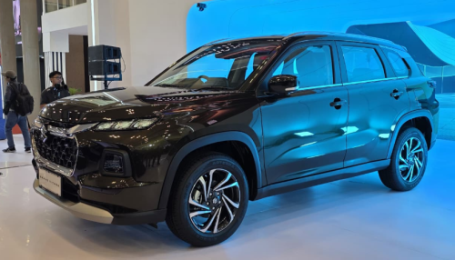 Suzuki , Suzuki Vitara, Suzuki Grand Vitara, Suzuki Grand Vitara Minor Change Diperkenalkan di GJAW 2025, Tanda Akan Ada Suzuki Vitara Listrik?