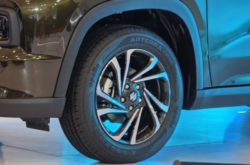 Suzuki Grand Vitara Minor Change Diperkenalkan di GJAW 2025, Tanda Akan Ada Suzuki Vitara Listrik?