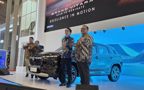 Suzuki , Suzuki Vitara, Suzuki Grand Vitara, Suzuki Grand Vitara Minor Change Diperkenalkan di GJAW 2025, Tanda Akan Ada Suzuki Vitara Listrik?