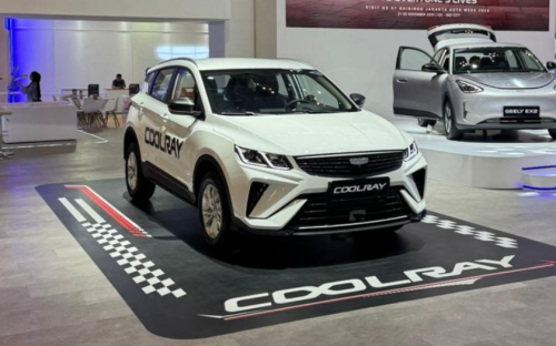 Geely, SUV Geely Coolray Mejeng di GJAW, Usung Teknologi ICE Dengan Banyak Fitur